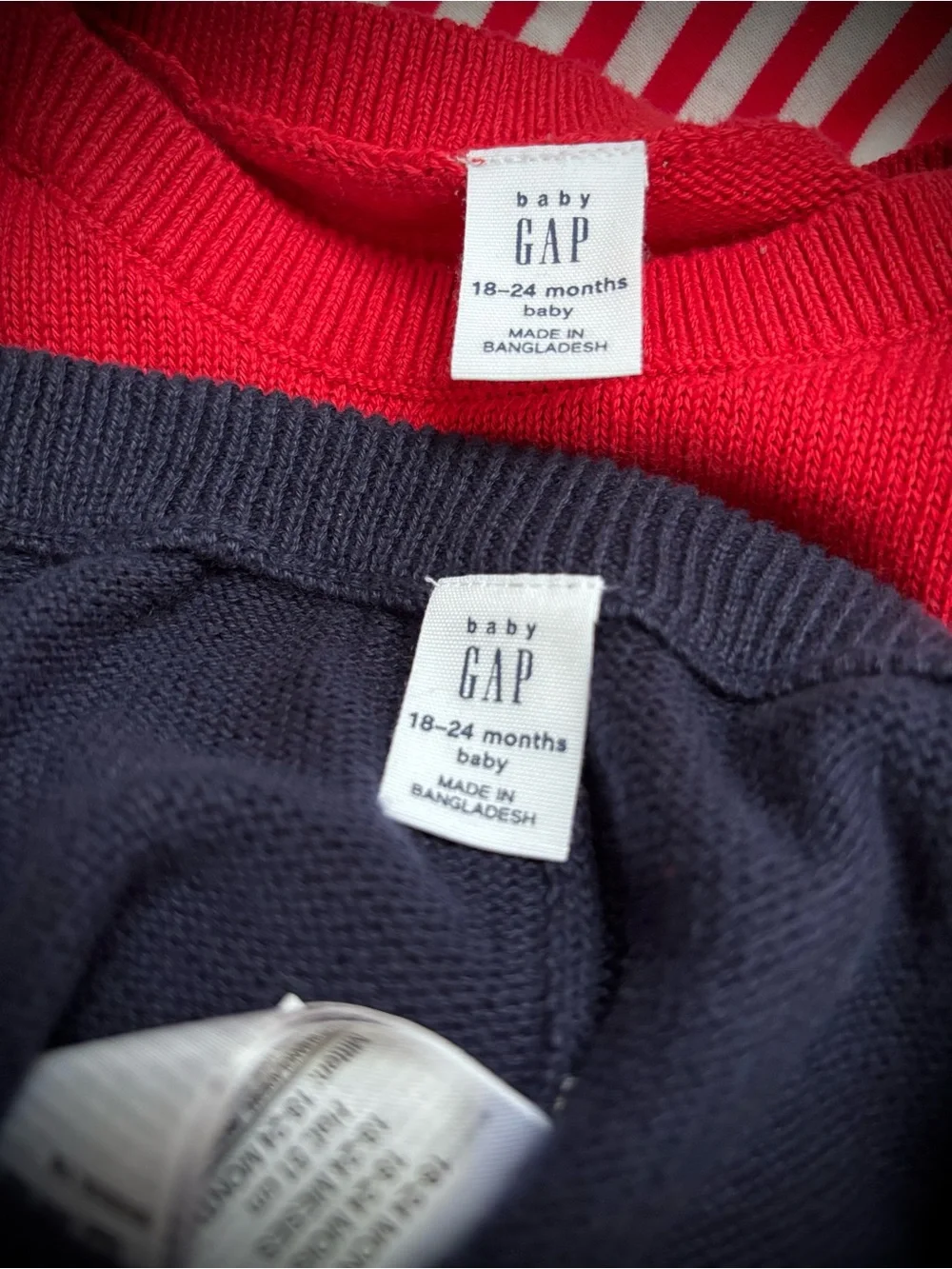 Striped knit set. Ideal for any occasion. This set has never been worn